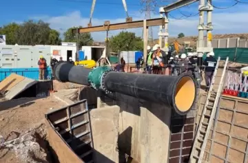 Avanza el restablecimiento del servicio de agua en Mendoza