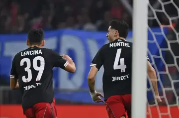 River goleó a San Martín de Tucumán y avanzó con autoridad a octavos