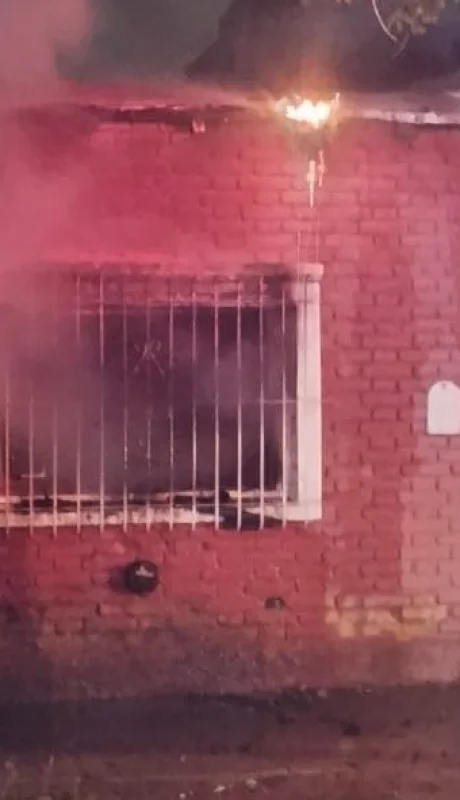 La vivienda en de Godoy Cruz en la que se produjo el siniestro/ Fuente: Cuanta de X de Matías Pascualetti