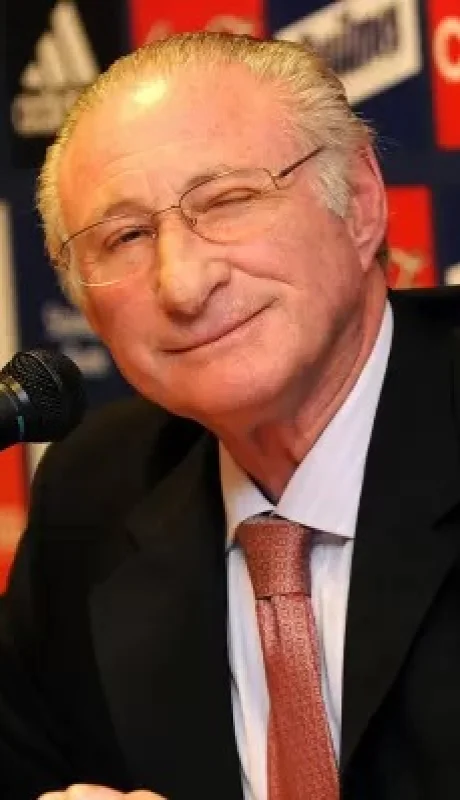 Preocupa al mundo del fútbol la salud de Ernesto Cherquis Bialo