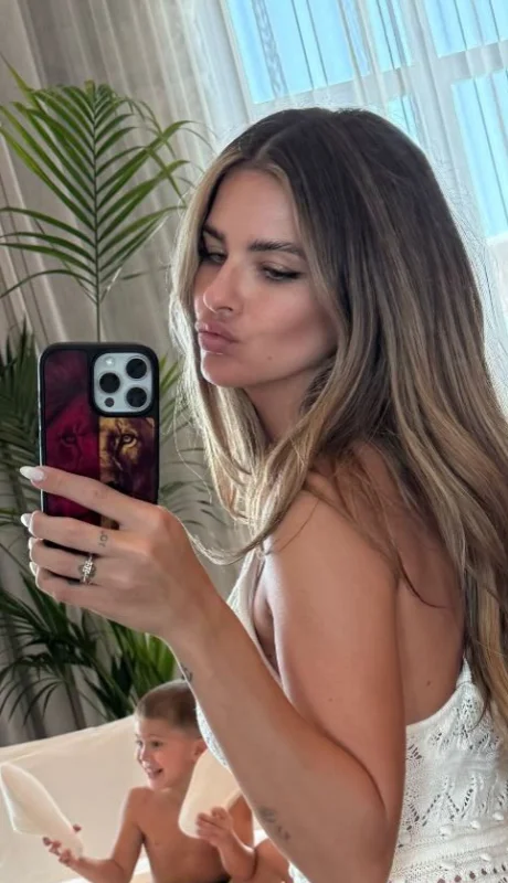 Suárez muestra su nueva vida en Turquía junto a Mauro Icardi.