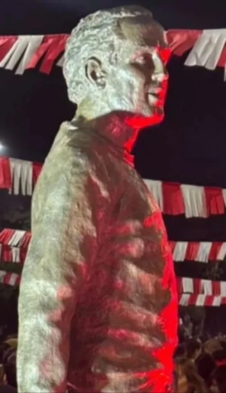 La estatua que inmortaliza a Zubeldía