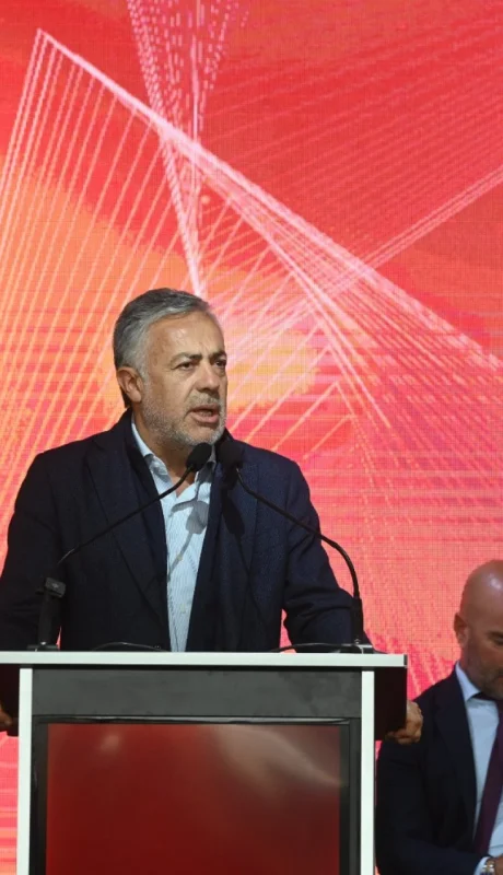 "En la próxima campaña se deberá explorar, perforar, y verificar si realmente hay cobre en la cantidad y calidad que necesita el mercado".(A. Cornejo)