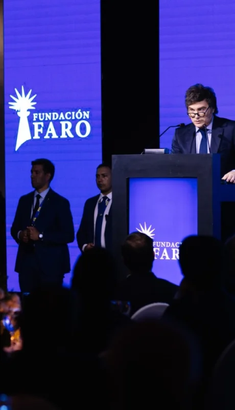 Milei en la Fundacion Faro.