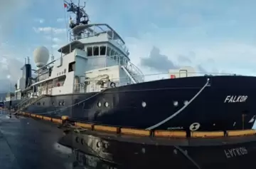 Desde el buque Falkor explicaron cómo el Conicet escanea el fondo del mar