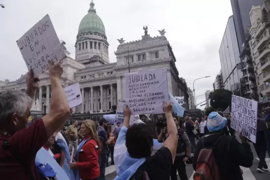 Jubilados y Congreso, formas de buscar una solución