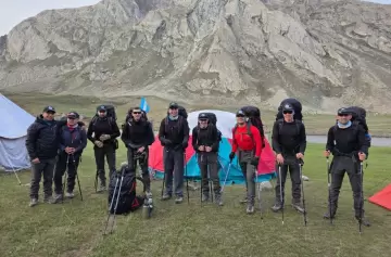 Nueve soldados mendocinos llegaron a una de las cimas más alta del mundo