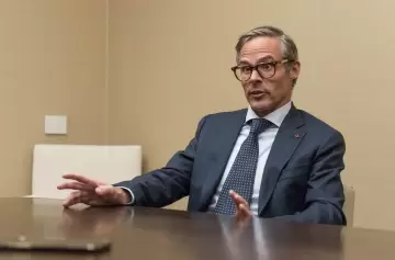 Foster Gillett: Rampla Juniors, equipo que comanda el magnate, al borde del descenso