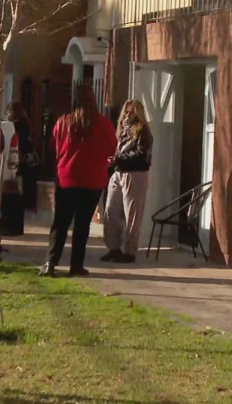 El barrio está conmocionado por el terrible crimen de Lomas de Zamora. (Foto: gentileza TN)