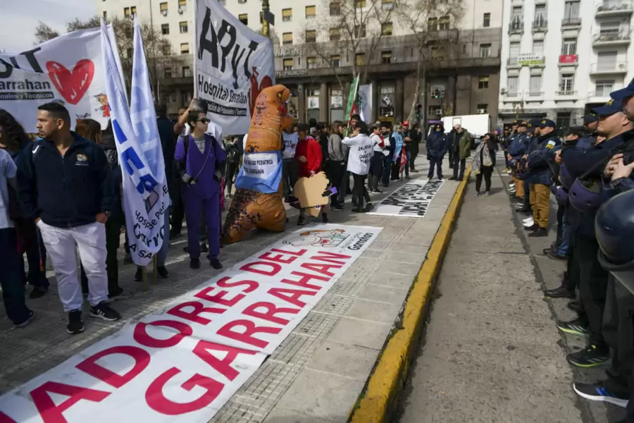 Trabajadores del Hospital Garrahan.