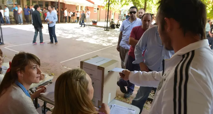 Mendoza entró en el clima electoral, con una serie de fechas clave.