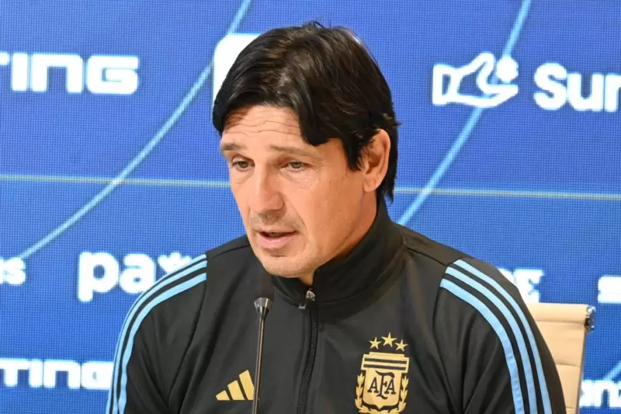 El entrenador del Seleccionado nacional femenino