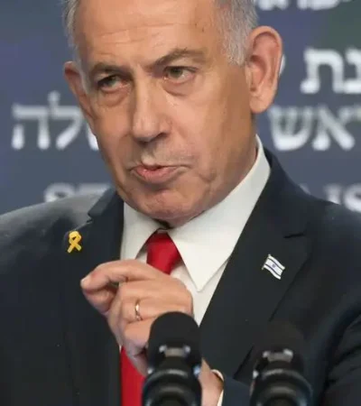 El premier confirmó que la iniciativa de control militar total existe, pero no apareja una anexión.