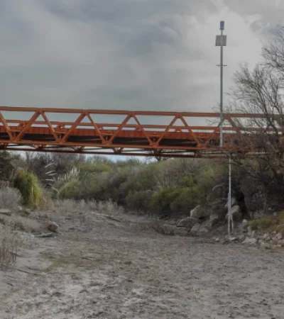 El conflicto por el caudal del río Atuel entre La Pampa y Mendoza es de larga data y aún sigue produciendo instancias y trámites ante la Justicia.