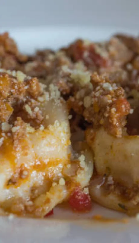 Plato de sorrentinos.