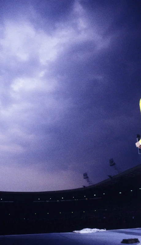 El cantante habría tenido a su hija en 1976, producto de una aventura amorosa con la mujer de un amigo.