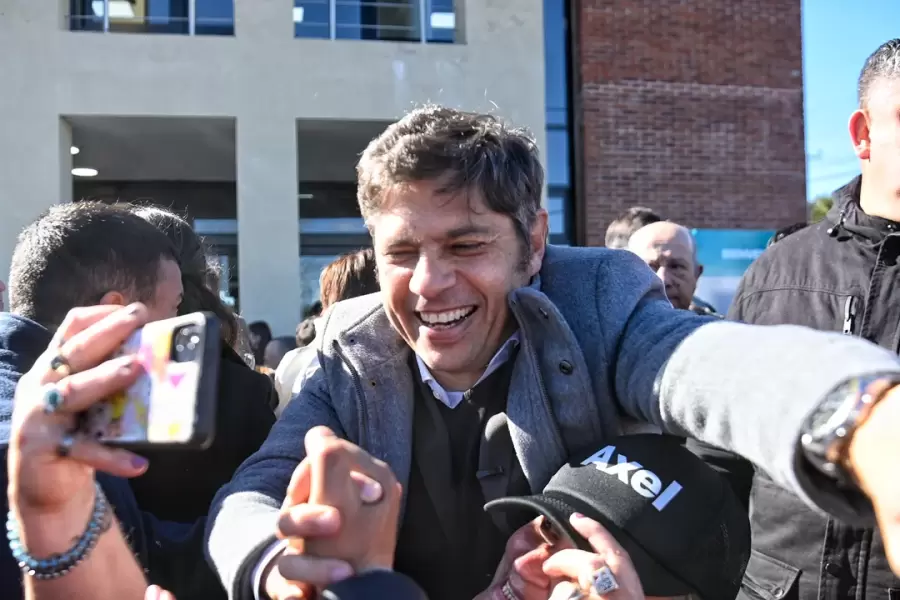 Axel Kicillof en la costa