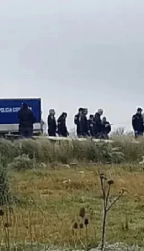 La Policía realizó rastrillajes en busca de pruebas. (Foto: gentileza Crónica)