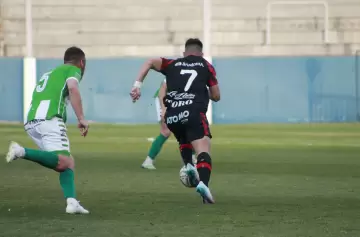Técnicos que debutan ganan: Huracán Las Heras pisó fuerte en San Luis