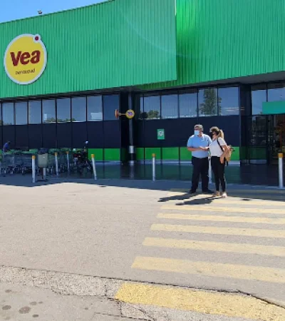 Sucursal del VEA de San Martín donde aconteció la novedad del intento de hurto.