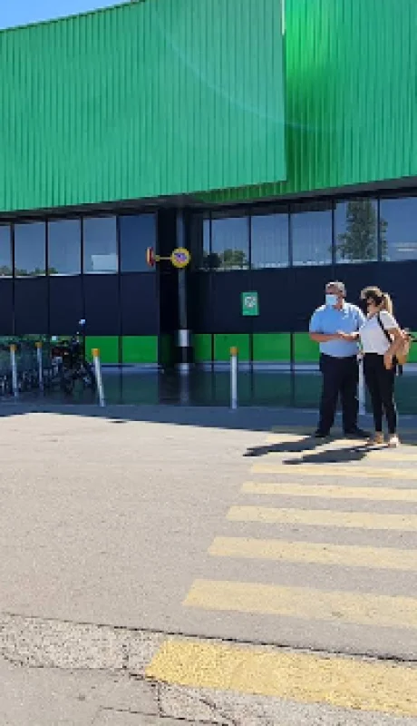 Sucursal del VEA de San Martín donde aconteció la novedad del intento de hurto.