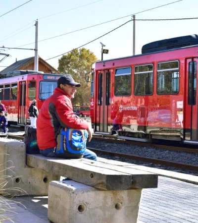 "Hoy inauguramos tres paradores en simultáneo, con lo que ya tenemos 4. A fin de mes se incorporan dos más" (N. Mema)
