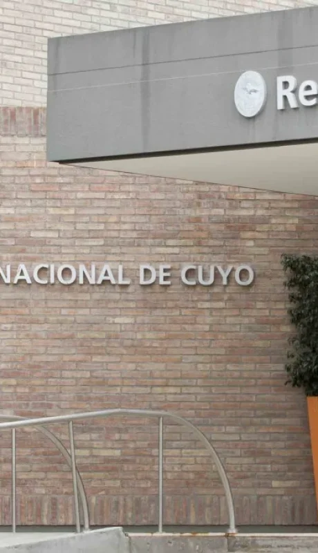 Centro de decisiones de la UNCuyo