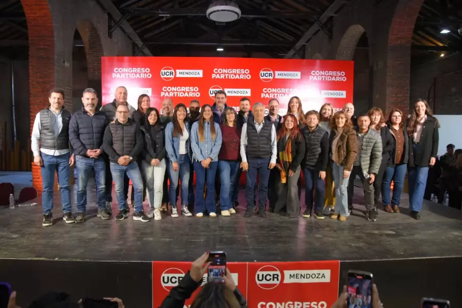 Radicales listos a la espera de los libertarios