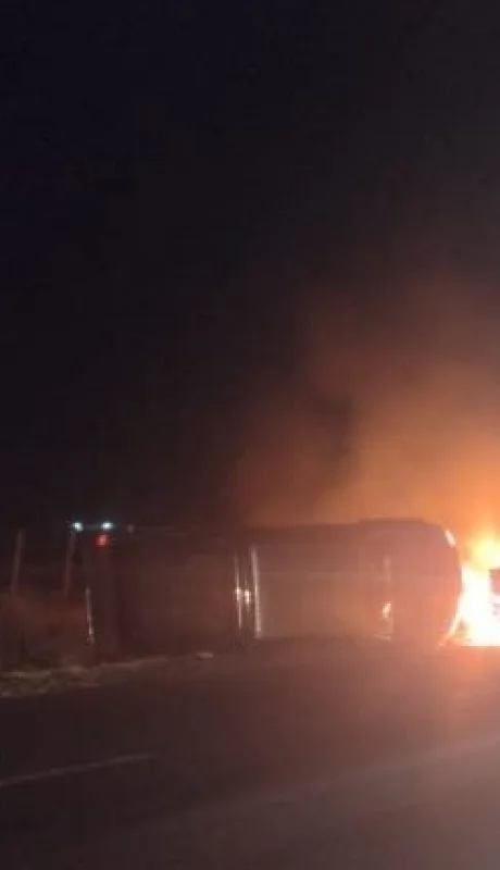 Grave accidente en Tupungato entre una camioneta y un auto, el rodador menor se incendió/ Foto: Cuanta de X de Matías Pascualetti
