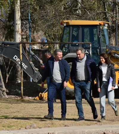 El intendente Diego Costarelli junto al secretario de Ambiente, Obras y Servicios Públicos, Darío Falcone.