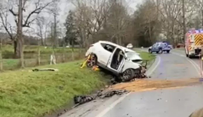 Así quedó la camioneta en la que viajaba la Barbie chilena