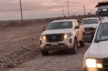 Camioneros van al paro en Vaca Muerta por falta de pago a trabajadores