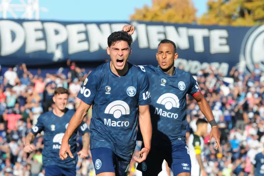 Independiente Rivadavia recibe a Boca.