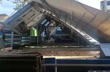 Colapsó el techo del estadio de Regatas de Corrientes