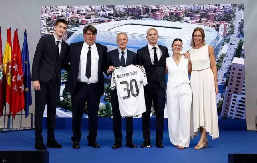 La ceremonia tuvo lugar en  la Ciudad Real Madrid.