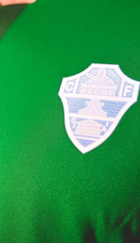 Elche presentó a Federico Redondo.