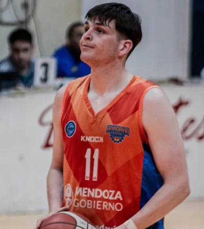 Cravero seguirá en Rivadavia