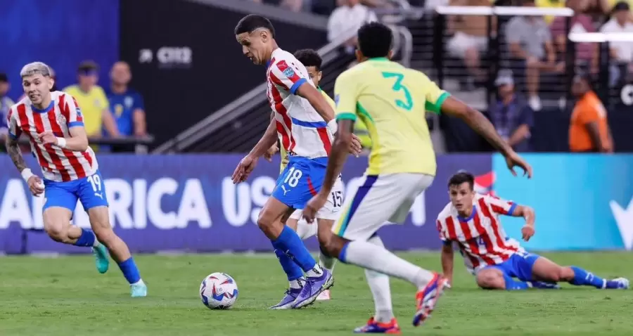 Alex Arce fue citado a la Selección de Paraguay.