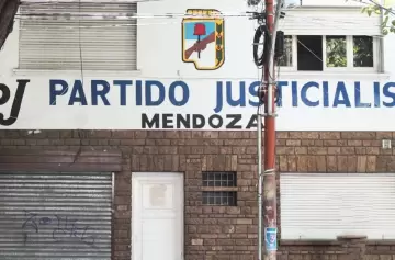 El peronismo debería construir por encima de los nombres y apellidos