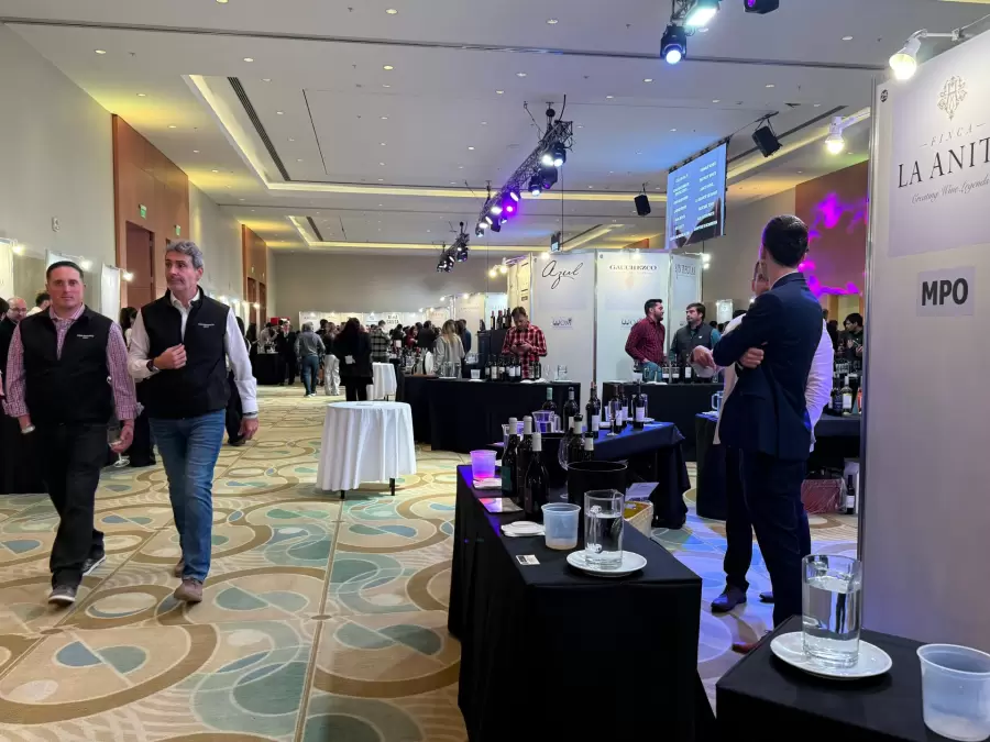 Más de 130 bodegas.