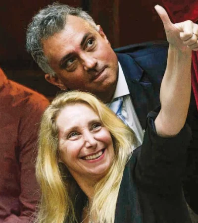 Sebastián Pareja y Karina Milei.