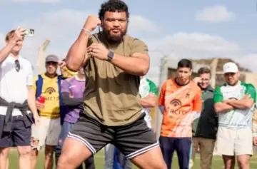 Los All Blacks visitaron a Los Espartanos en la previa del duelo ante Los Pumas