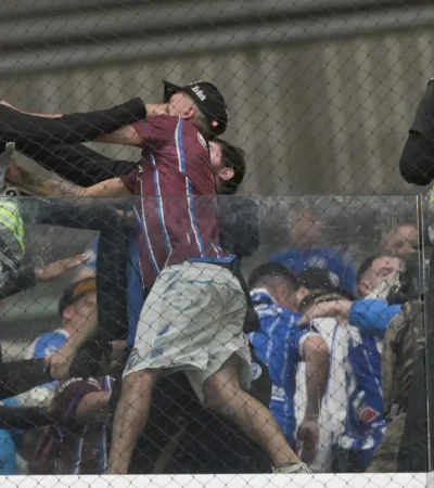 Algunos hinchas del Tomba la pasaron mal en Brasil.