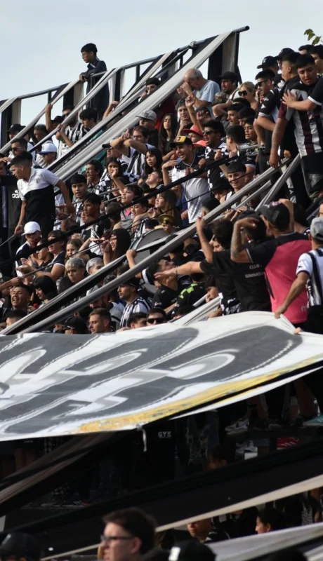 Gimnasia sueña con el ascenso a la Liga Profesional.