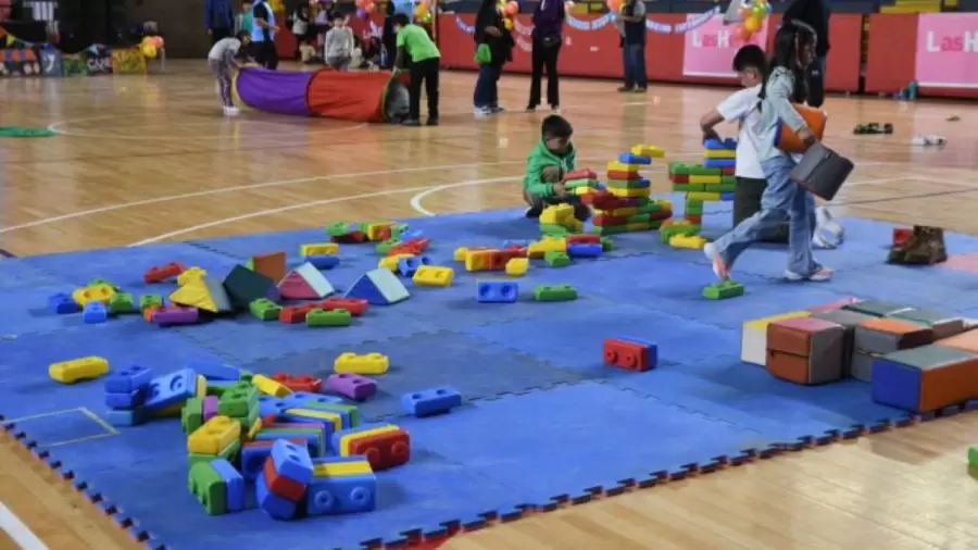 La celebración no solo se centró en la diversión, sino que también tuvo un componente informativo.