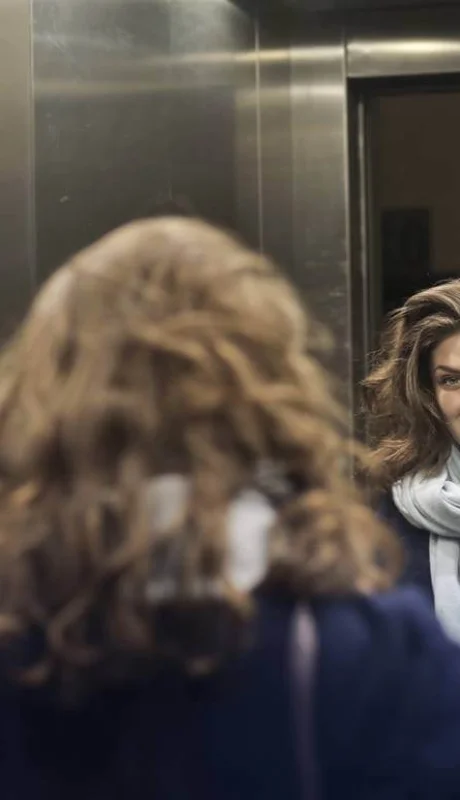 Todo cambió (para bien) el día en que agregaron espejos en los ascensores.