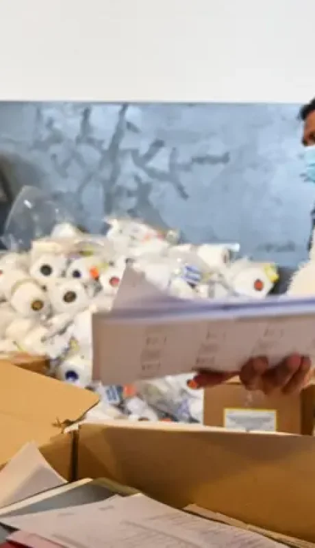 Las mesas electorales abrieron temprano.