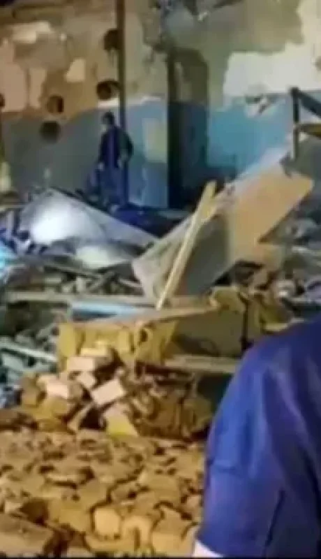 Incendio de fábrica de pólvora de Rusia.