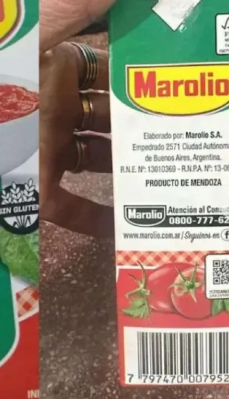 Tomate triturado contaminado.