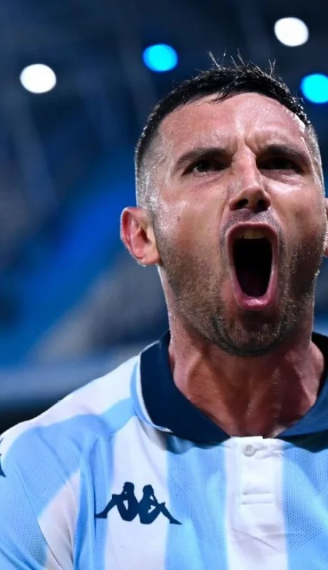 Maravilla Martínez, baluarte de Racing.